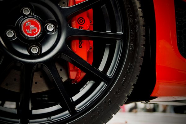 Transformez votre véhicule avec un covering voiture élégant